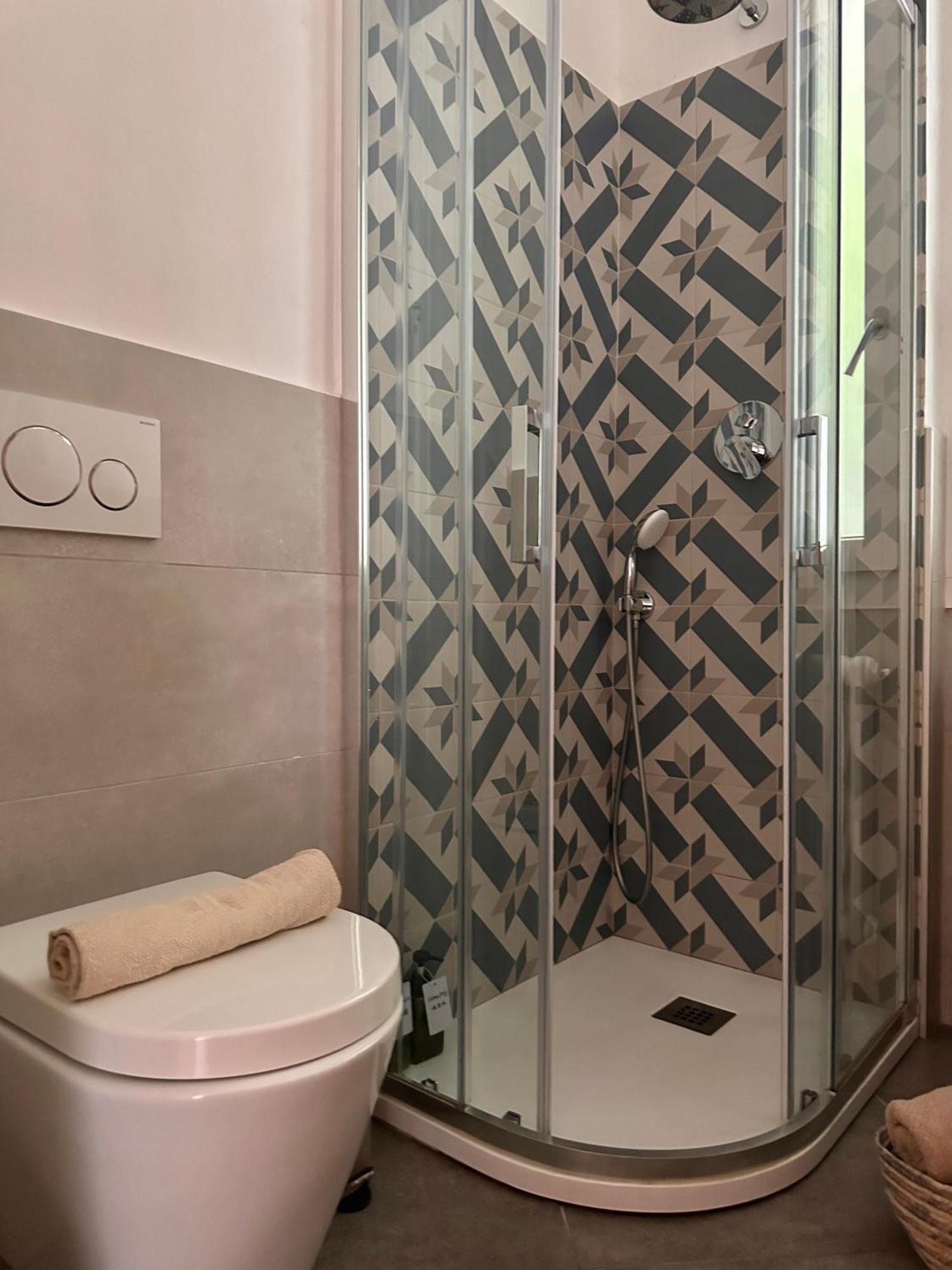 קומו Casa Ling -Ac - Parking-2Bathrooms מראה חיצוני תמונה